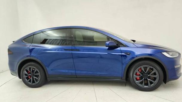 TESLA MODEL X 2023 7SAXCBE6XPF405425 image